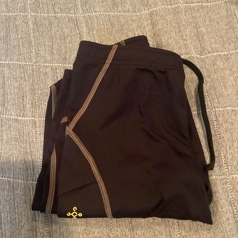 Tommie Copper women’s copper cool leggings  Size Medium
